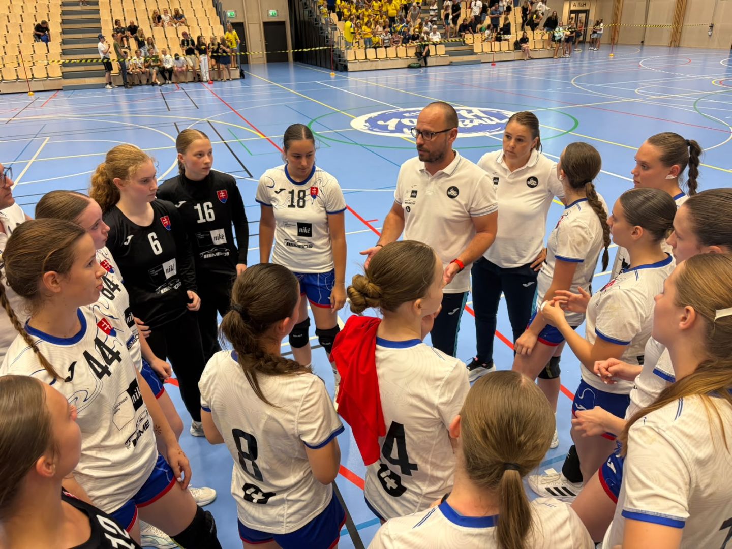 EUROPEAN OPEN: NA ÚVOD NEŠŤASTNÁ PREHRA PREDKADETIEK SO ŠVÉDKAMI 18:19