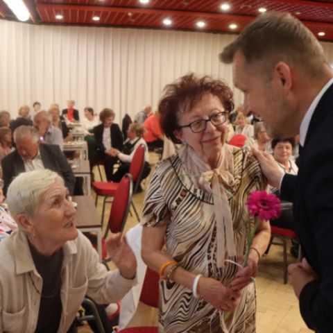 Mesto Senica s úctou privítalo svojich tohtoročných jubilantov