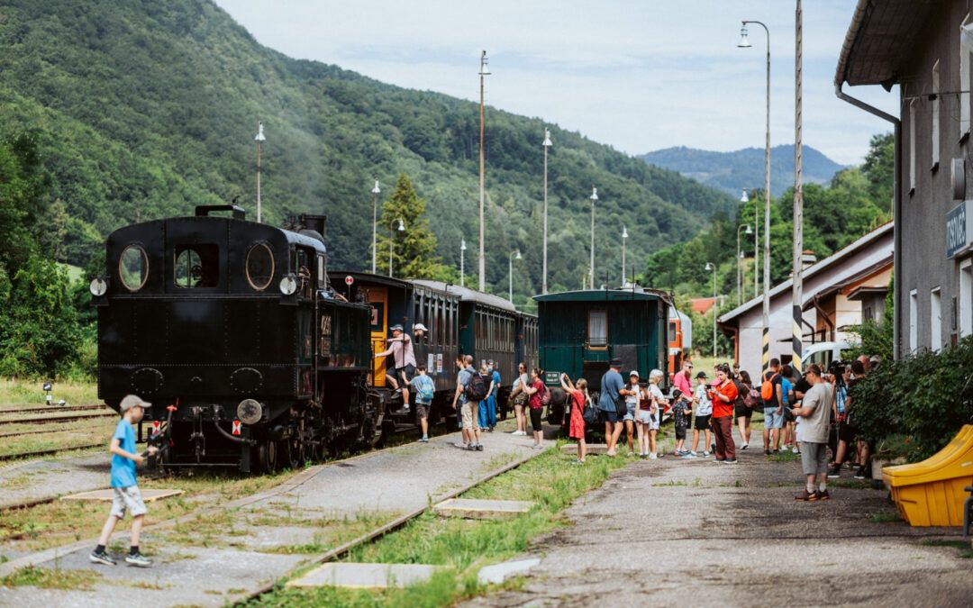 Legendárna zubačka oslavuje 130 rokov. Horehronie a Gemer spojí výnimočná jazda parného vlaku.
