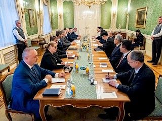 Predseda vlády SR R. Fico prijal prvého podpredsedu parlamentu Číny Li Chung-čunga