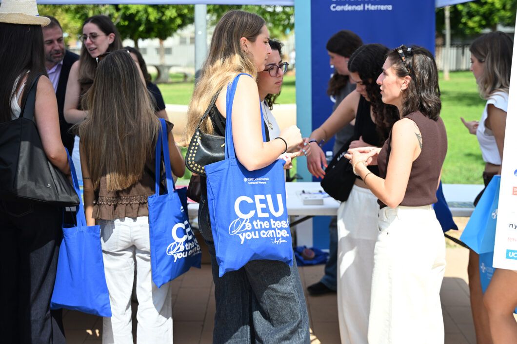 La CEU UCH da la bienvenida a más de 2.800 nuevos estudiantes en un curso récord de matriculación