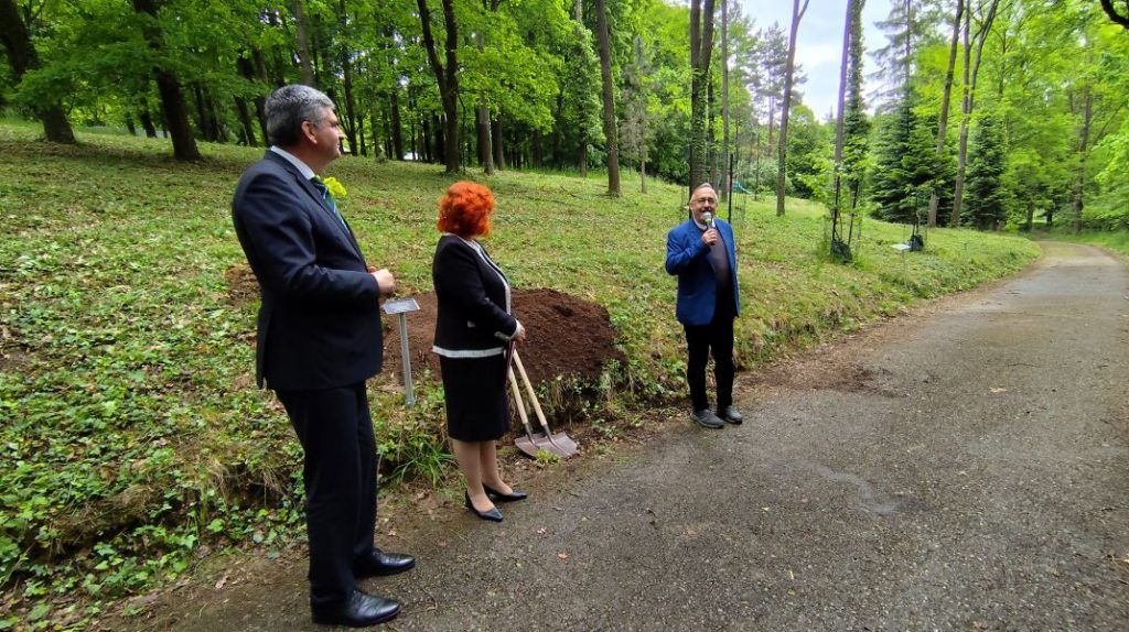 Veľvyslanec Stanislav Raščan zasadil strom slovensko-slovinského priateľstva