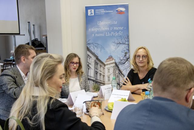 Okrúhly stôl: Budúcnosť mladých a príležitosti v EÚ