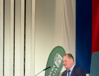 Pilotný ročník veľtrhu zamestnávateľov spojil študentov s odbornou praxou