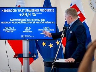 Robert Fico: Vláda chce predložiť 1. balík prorastových opatrení na najbližšom rokovaní NR SR