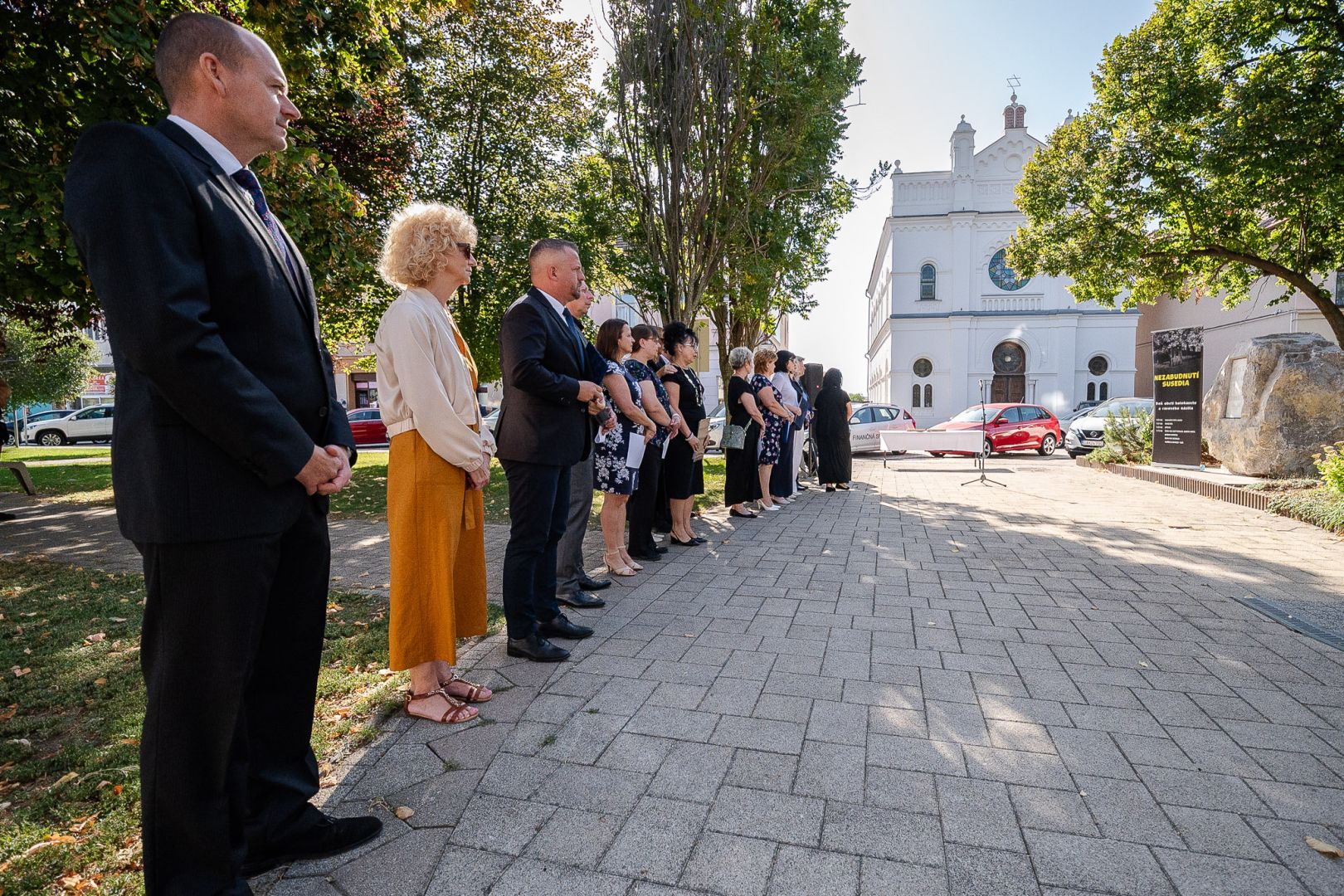 Nezabudnutí susedia: spomienka na obete holokaustu a rasového násilia