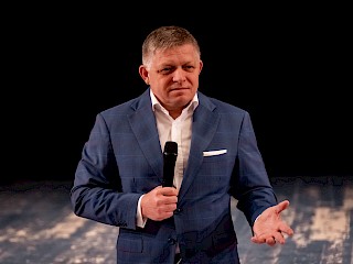 Diskusia predsedu vlády so stredoškolákmi v Galante