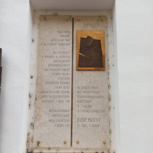 Za pokladmi Slovenska s MO Matice slovenskej v Senci
