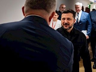 Premiér R. Fico sa v Bruseli stretol s ukrajinským prezidentom V. Zelenským