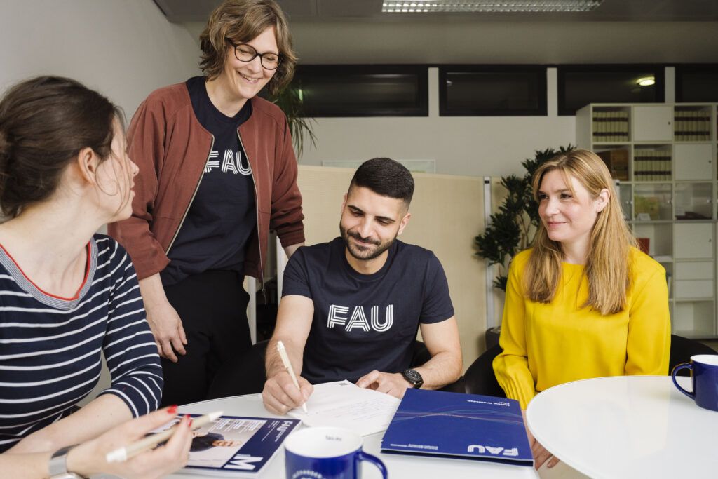 FAU ist Spitzenreiter in der akademischen Weiterbildung in Bayern