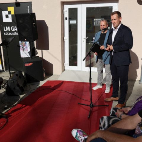 LM Galéria otvorila nové výstavné priestory. Prvým vystavujúcim je Marián Komáček