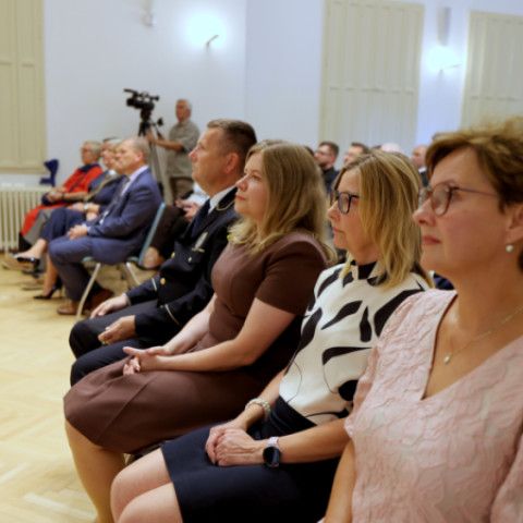 Slávnostné zastupiteľstvo vzdalo poctu Jánovi Petrovi a Miloslavovi Chomovi
