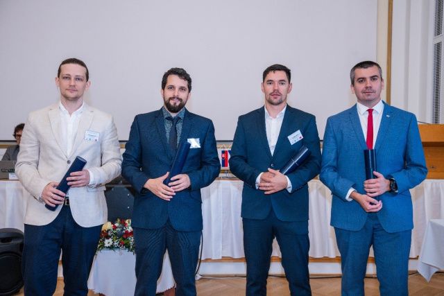Visegrádi országok tudományos akadémiáinak találkozója Szomolányban