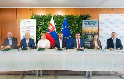 Minister Takáč: Mladých ľudí chceme dostať bližšie k modernému poľnohospodárstvu. Rezort pôdohospodárstva a partneri spúšťajú projekt AgriWow