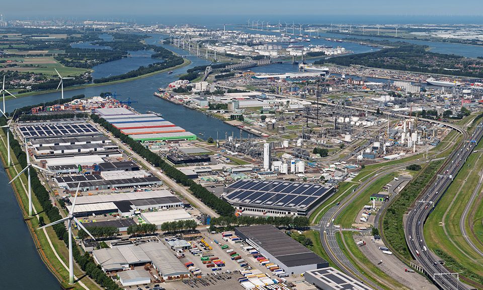 Prinsjesdagnota geeft houvast voor haven en industrie, zorgen om snelheid