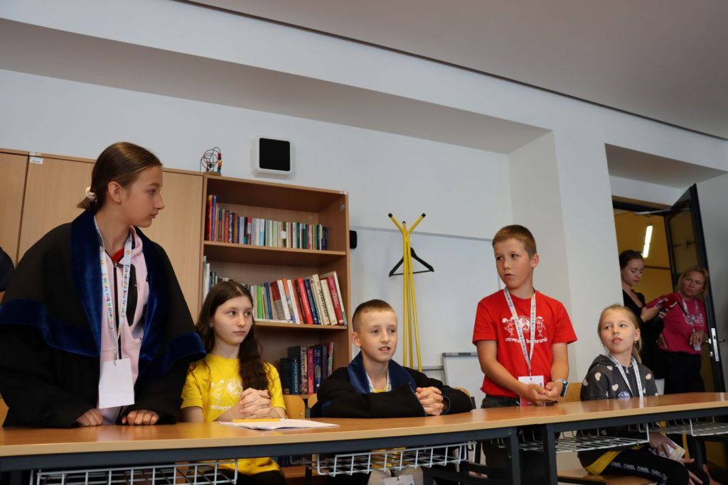 Na UPJŠ v Košiciach promovali najmladší absolventi