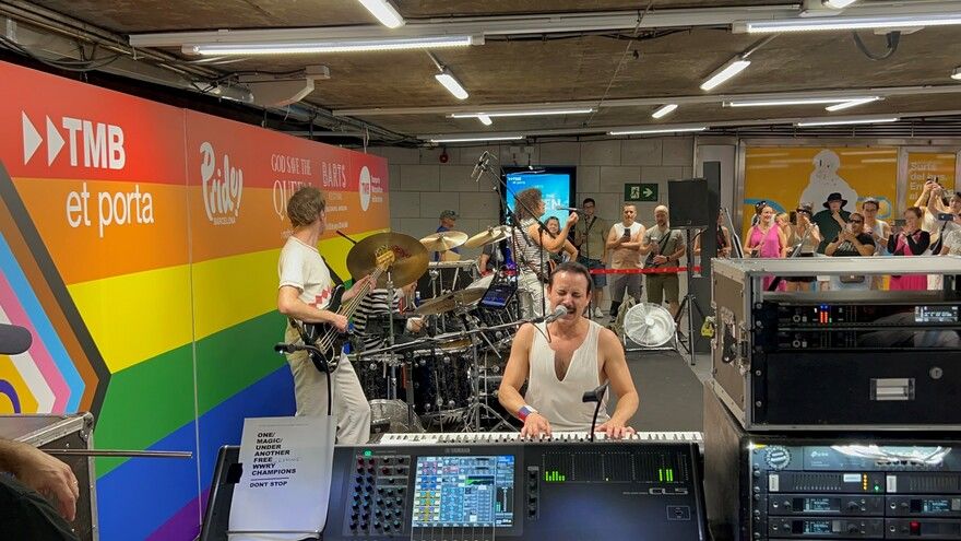 Tribut musical a Queen al metro de Barcelona