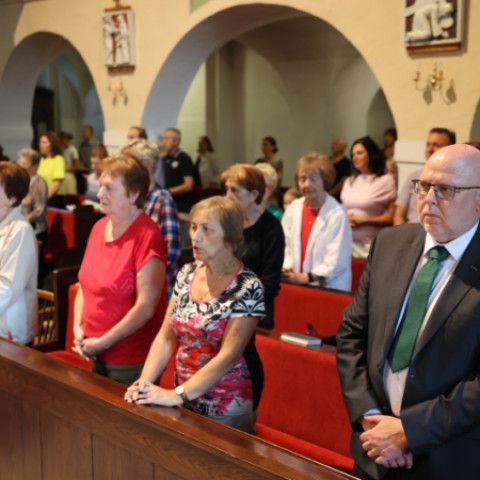 Slávnostné zastupiteľstvo vzdalo poctu Jánovi Petrovi a Miloslavovi Chomovi