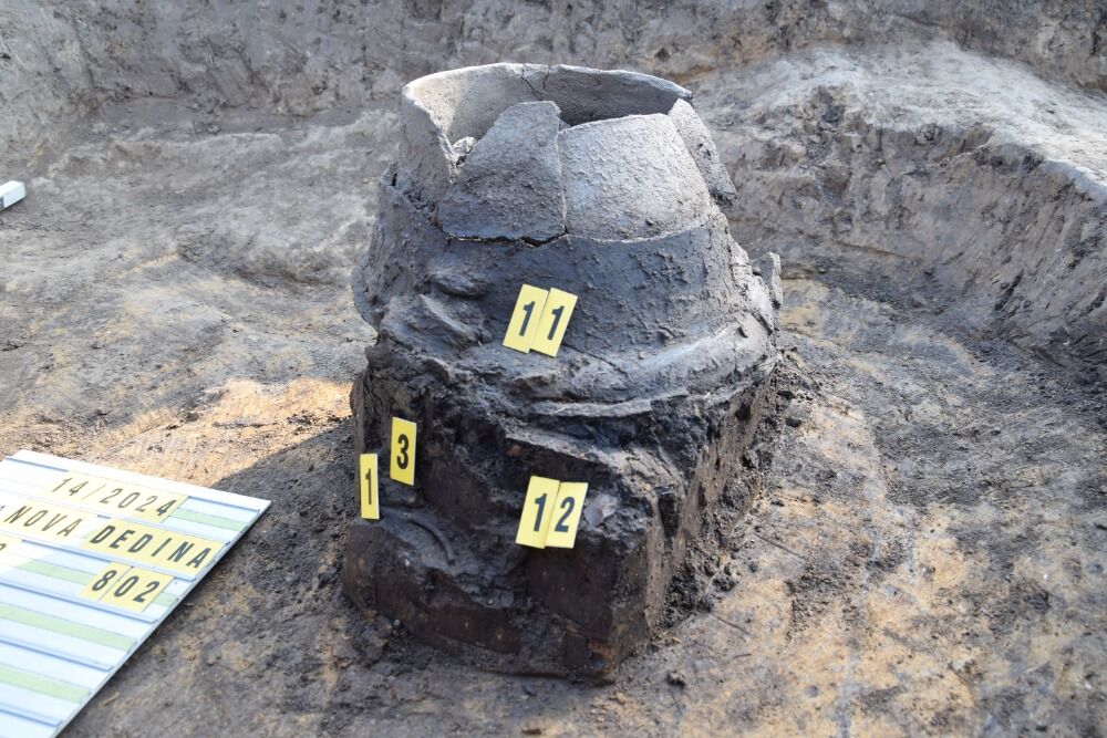 Stopy po sídlišti nejstarších zemědělců objevili archeologové v Nové Dědině u Uničova