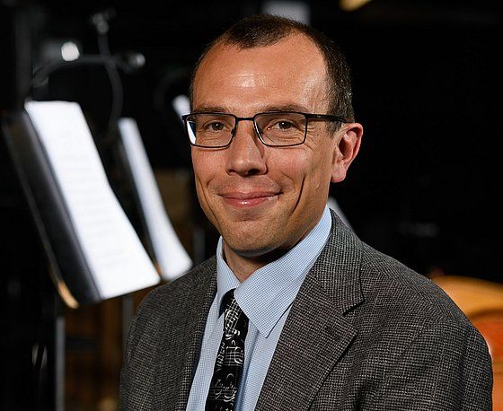 „Forschender Rektor und elegante Gestalt“: Rainer Gruenter erhält Beitrag in großem Nachschlagewerk