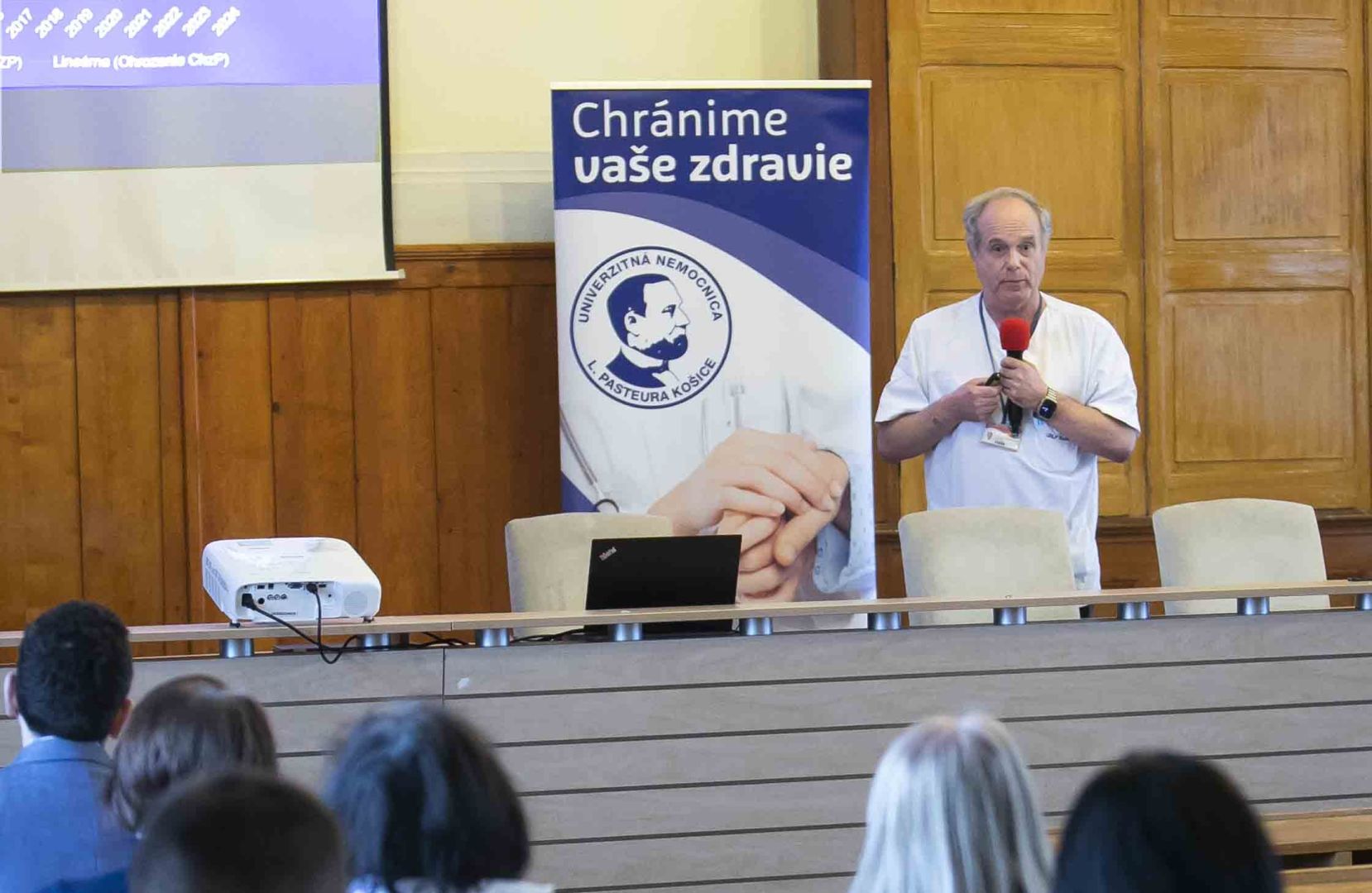 Odborníci z UNLP radia, čo robiť po bodnutí hmyzom či uhryznutí hadom