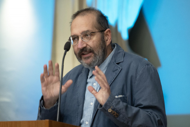 A múlt értékeinek felmutatása és tanúság a jövőt szolgáló szellemi munkáról – Ünnepi kiadványok az Akadémián 2.