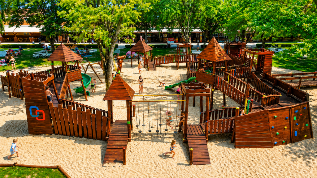 Vodný raj pre malých aj veľkých: Akvapark THERMAL CORVINUS Veľký Meder