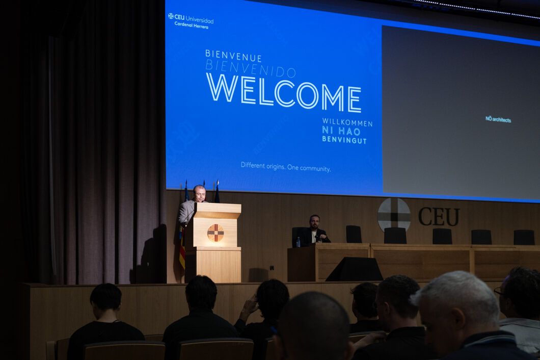 NŌ Architects inaugura el nuevo curso al alumnado del Grado en Arquitectura de la CEU UCH