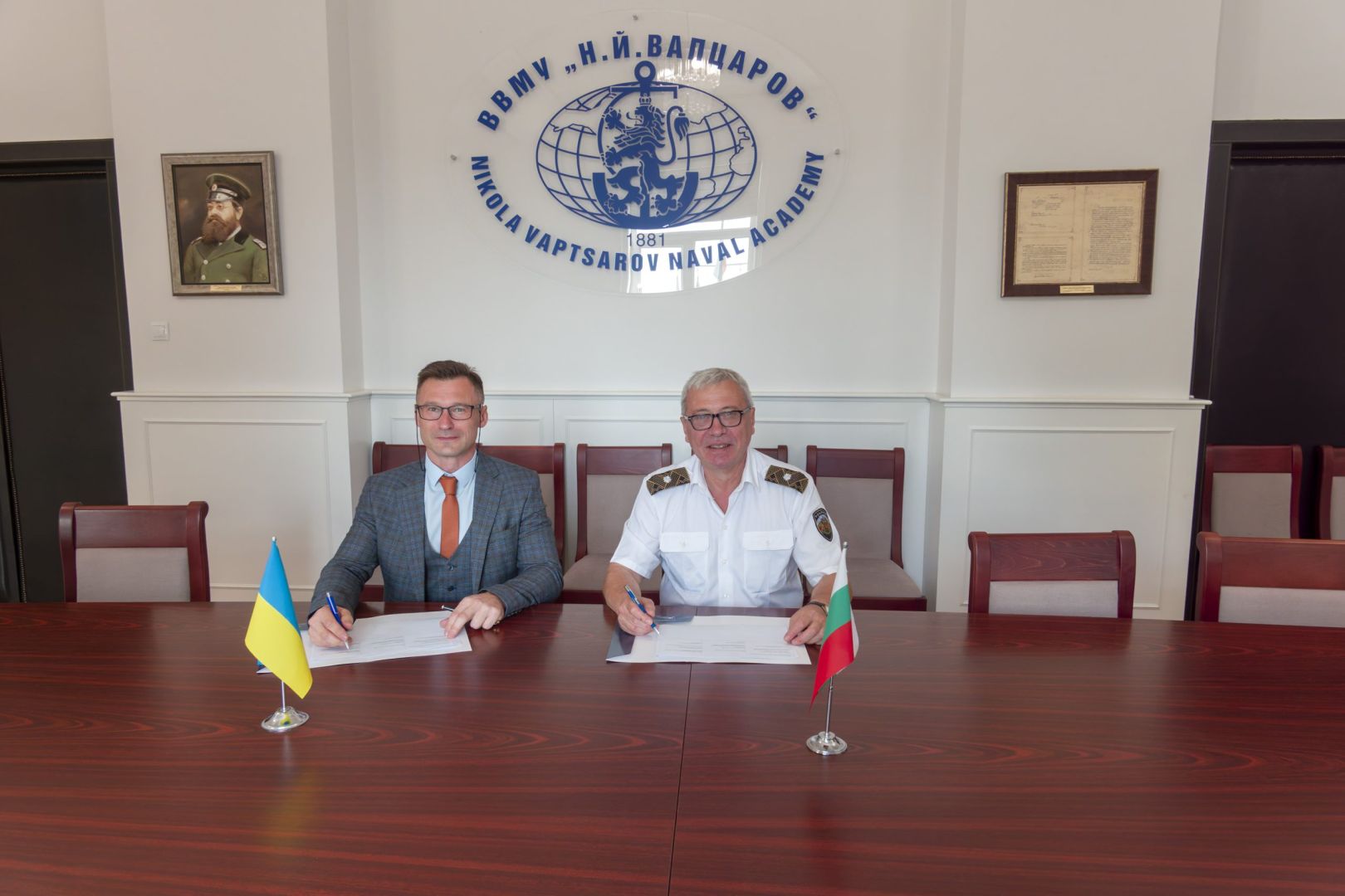 ВВМУ „Н. Й. Вапцаров“ подписа меморандум за разбирателство с Държавния научноизследователски институт на Украйна