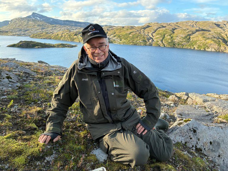 Searching for unknown fungi in the mountains