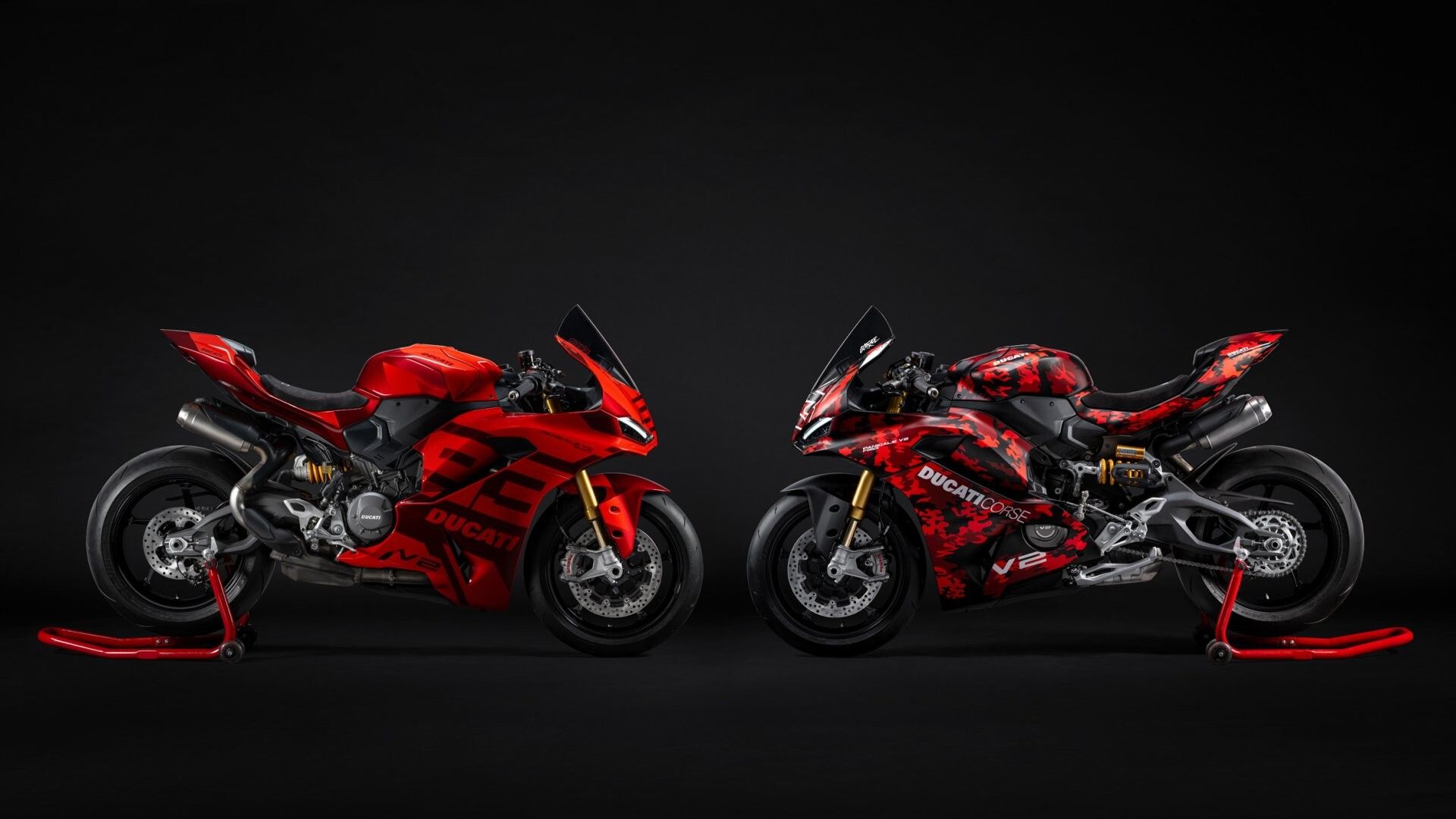 Ducati Panigale V2 MM93 e FB63. Due campioni, due livree, due moto uniche
