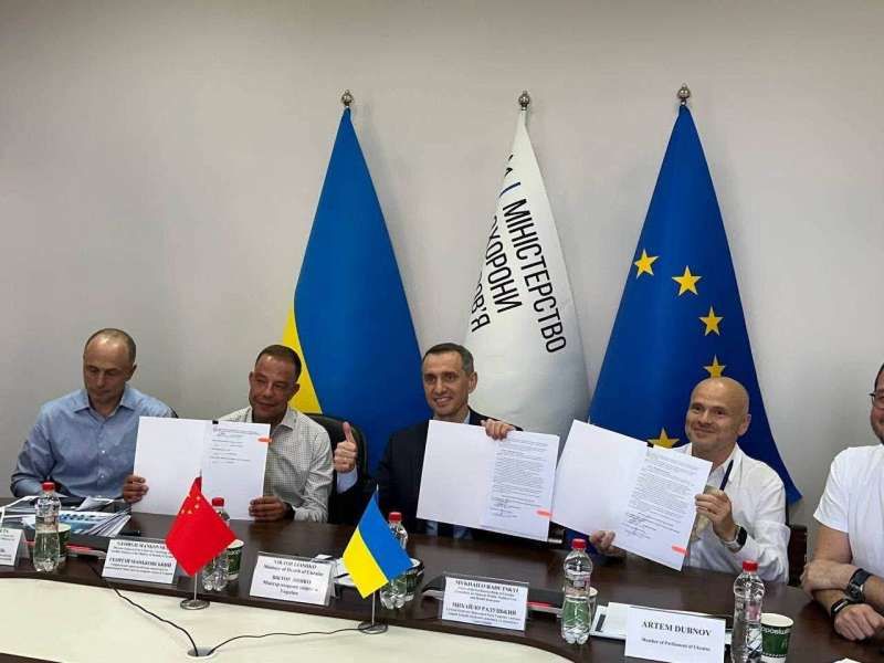 В Україні запрацює перший Центр роботизованої хірургії: підписано Меморандум