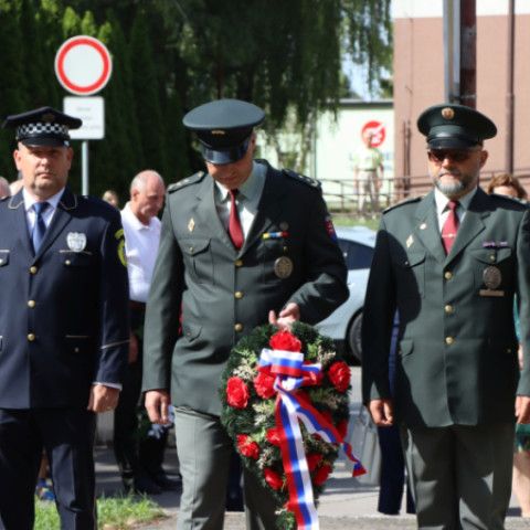 Senica si pripomenula 82. výročie Slovenského národného povstania