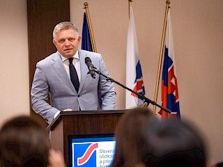 R. Fico: Poďme spolupracovať a nie bojovať