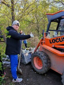 Tri vlečky odpadu na Guláške