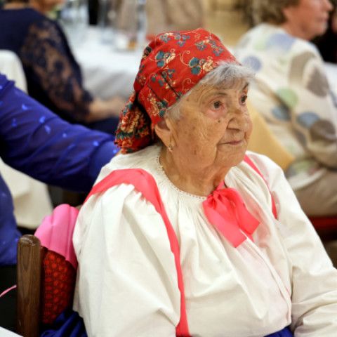 Babička roka 2026: Senický dom kultúry tlieskal pätnástim úžasným dámam!