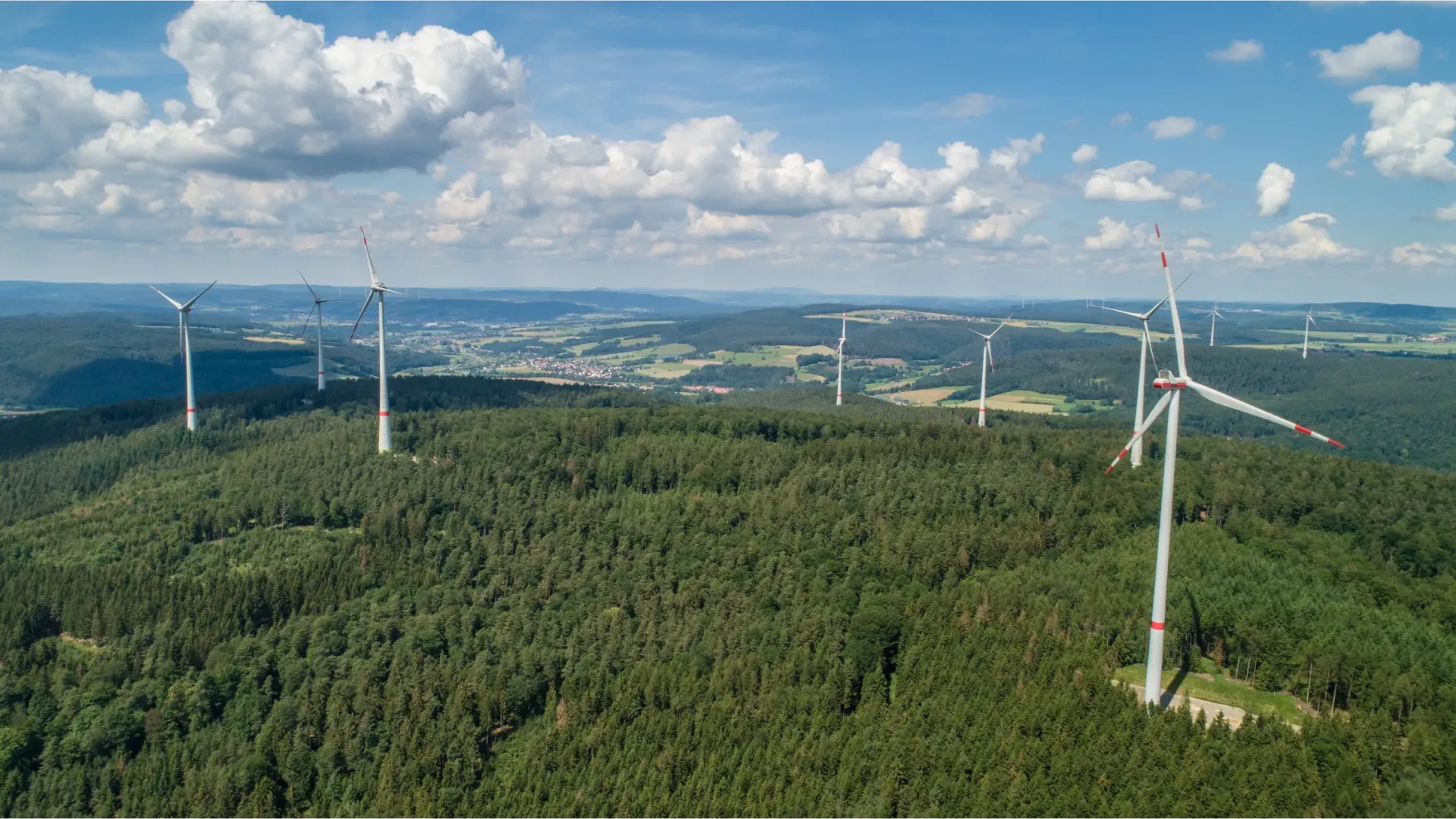 Erneut mehr als die Hälfte des Stroms aus erneuerbaren Energien