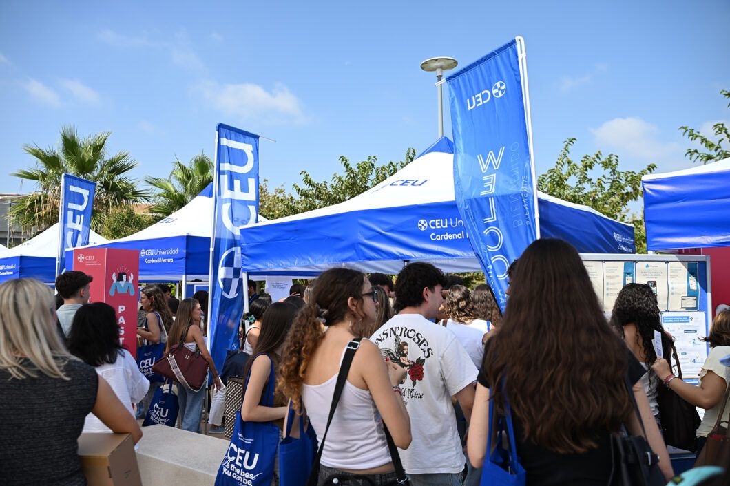 La CEU UCH da la bienvenida a más de 2.800 nuevos estudiantes en un curso récord de matriculación