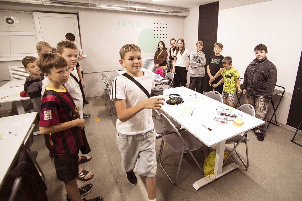 O deťoch, ktoré sa cez prázdniny dobrovoľne vracajú do školy