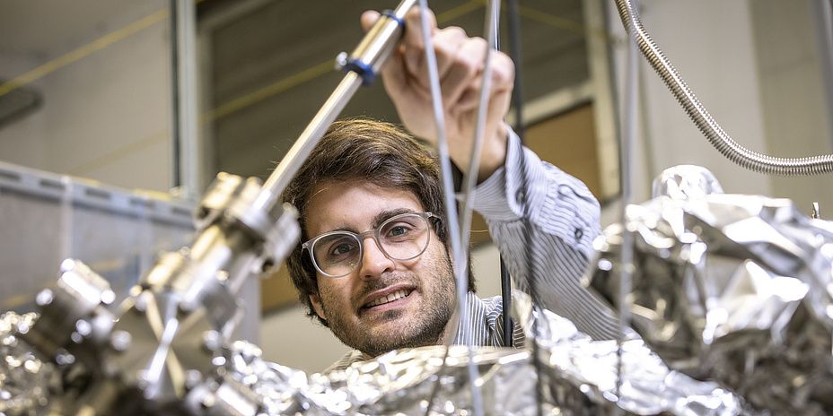 Neue Nanostruktur macht nichtlineare Lichtpolarisation 72.000-mal effizienter
