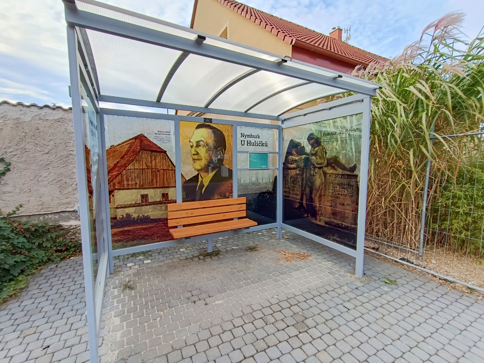 Zastávky v Drahelicích ožily příběhy místní historie