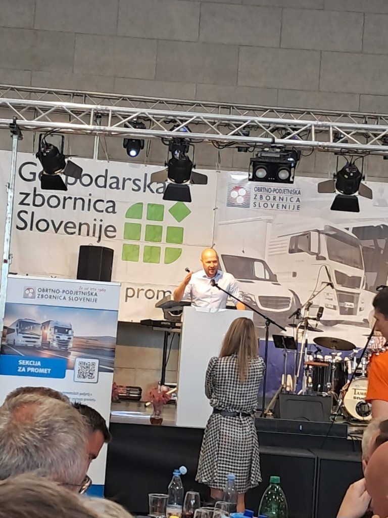 AVP na 9. Srečanju prevozniških družin in podjetij Slovenije