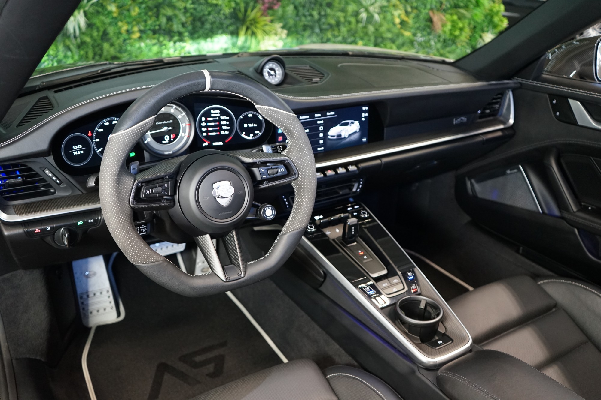 Porsche 911 Turbo S (992) od TechArt: Když brutální rychlost nestačí