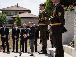 R. Fico: Vojenské cintoríny nemôžu byť len mauzóleami, ale živou pripomienkou slobody