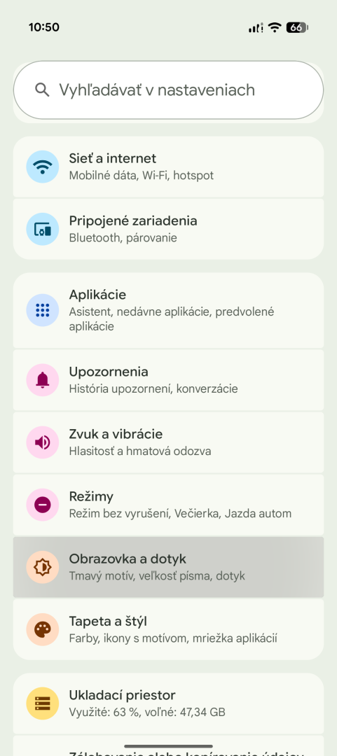 Trápia vás unavené oči z mobilu? Takto aktivujete tmavý režim | NÁVOD
