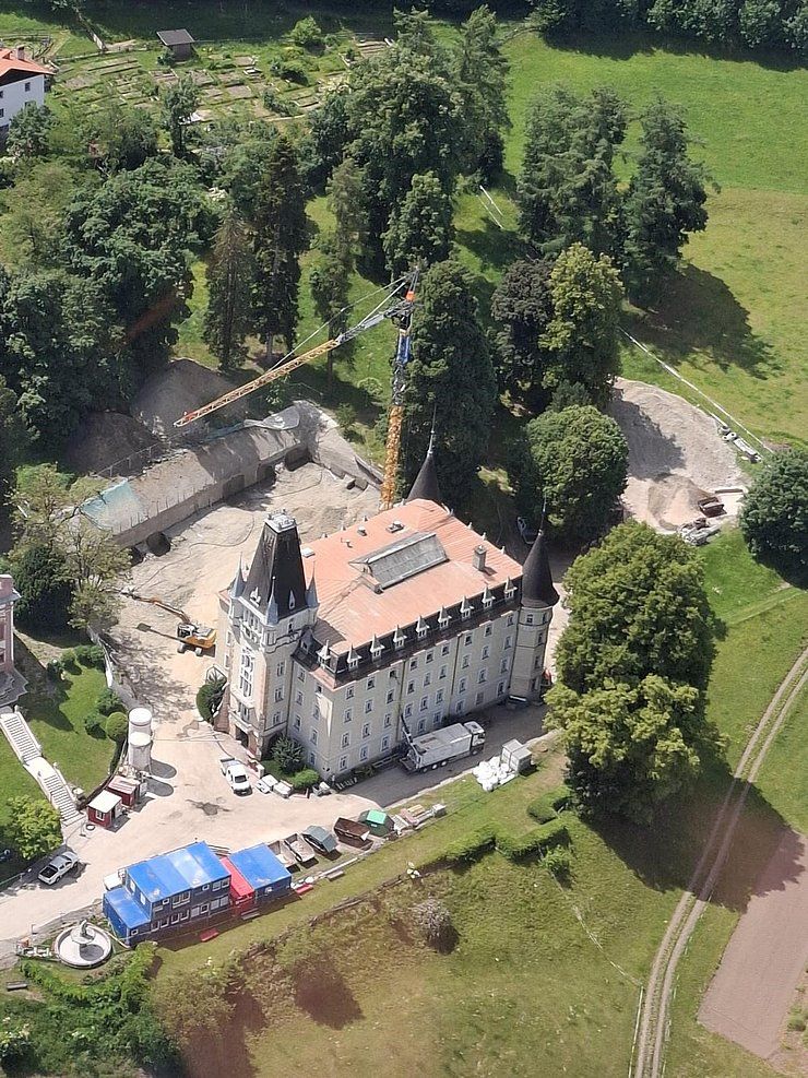 Spatenstich für Katastrophenschutzzentrum Schloss Mentlberg