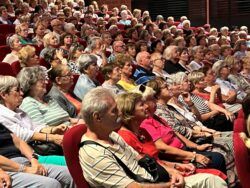 Začala sa Petržalská letná univerzita seniorov