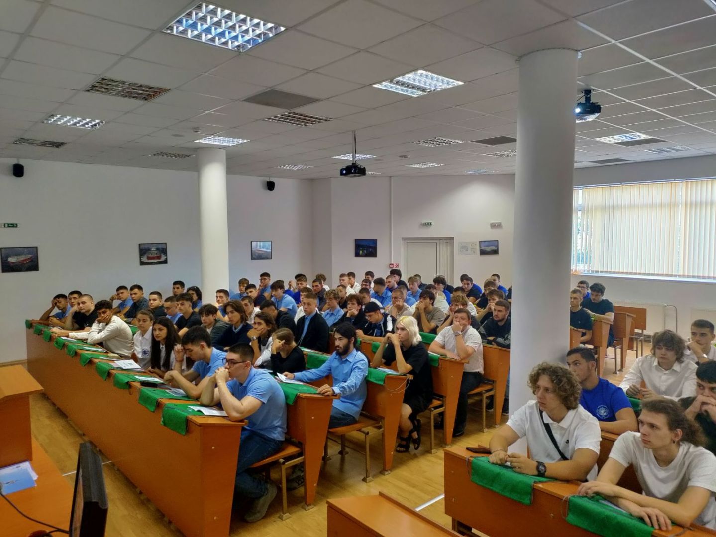 Адаптационен курс за първокурсници във ВВМУ