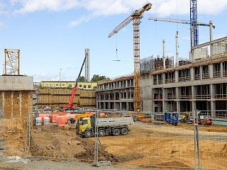 Výstavba nemocnice v Prešove opäť pokračuje plným tempom