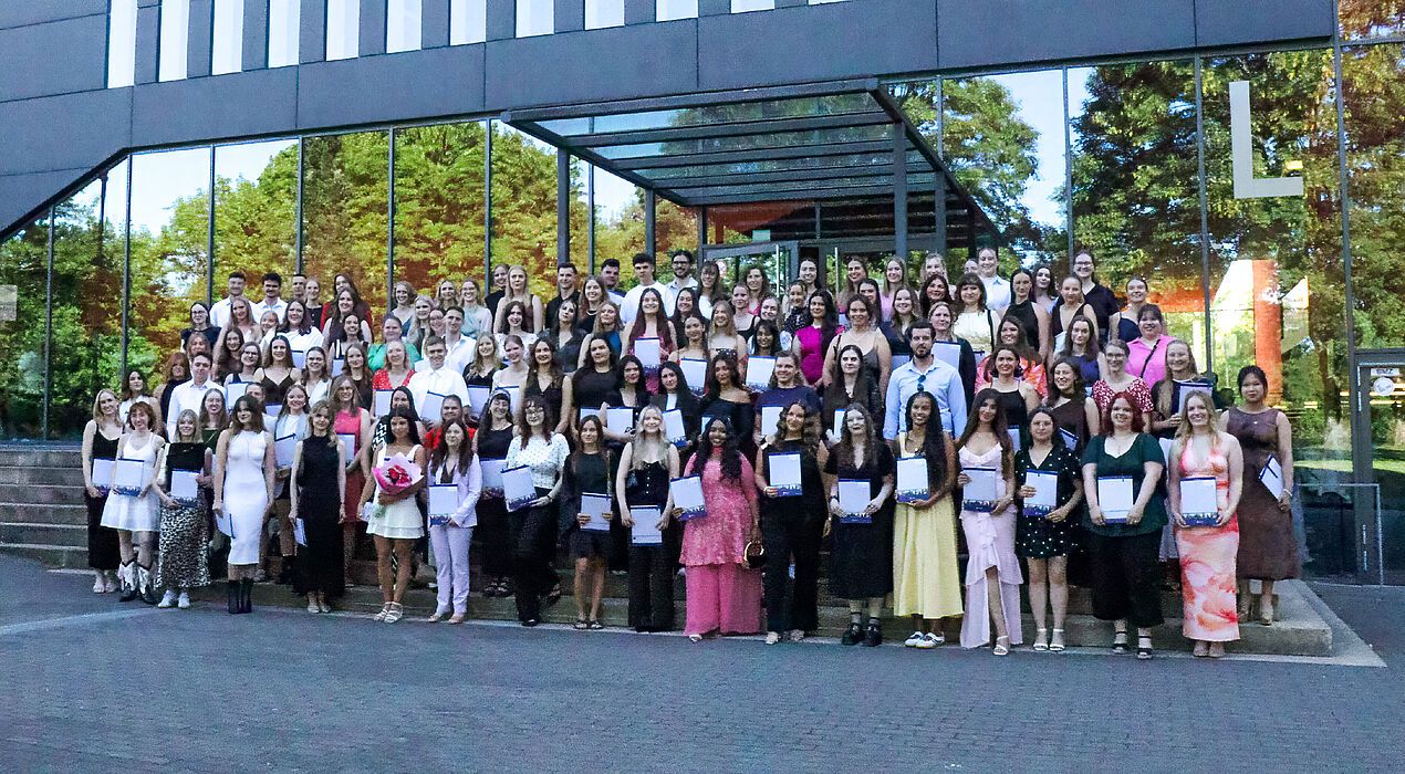 Universität Paderborn feiert Absolvent*innen